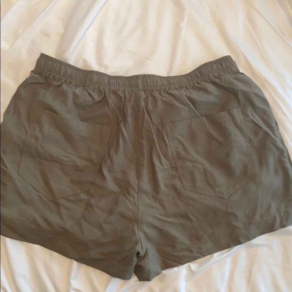 [MAX STUDIO] Olive Drawstring Short - Picture 6 of 9